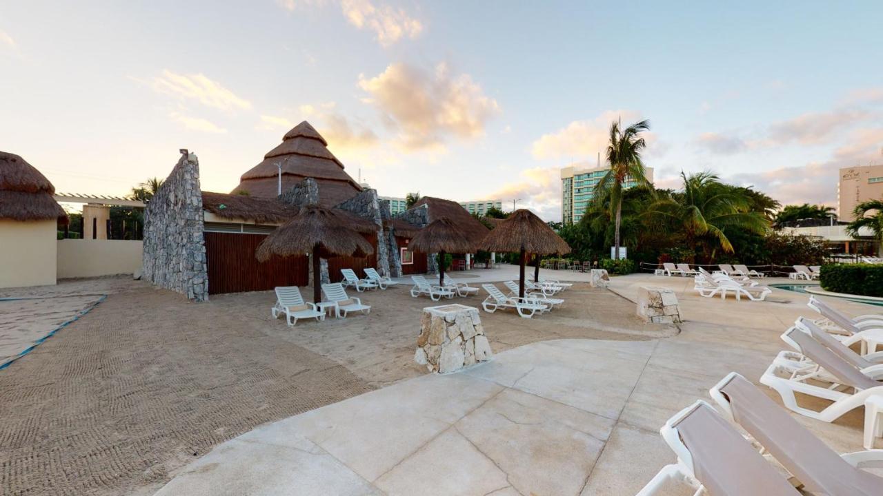 Grand Park Royal Cozumel Hotel Exterior foto